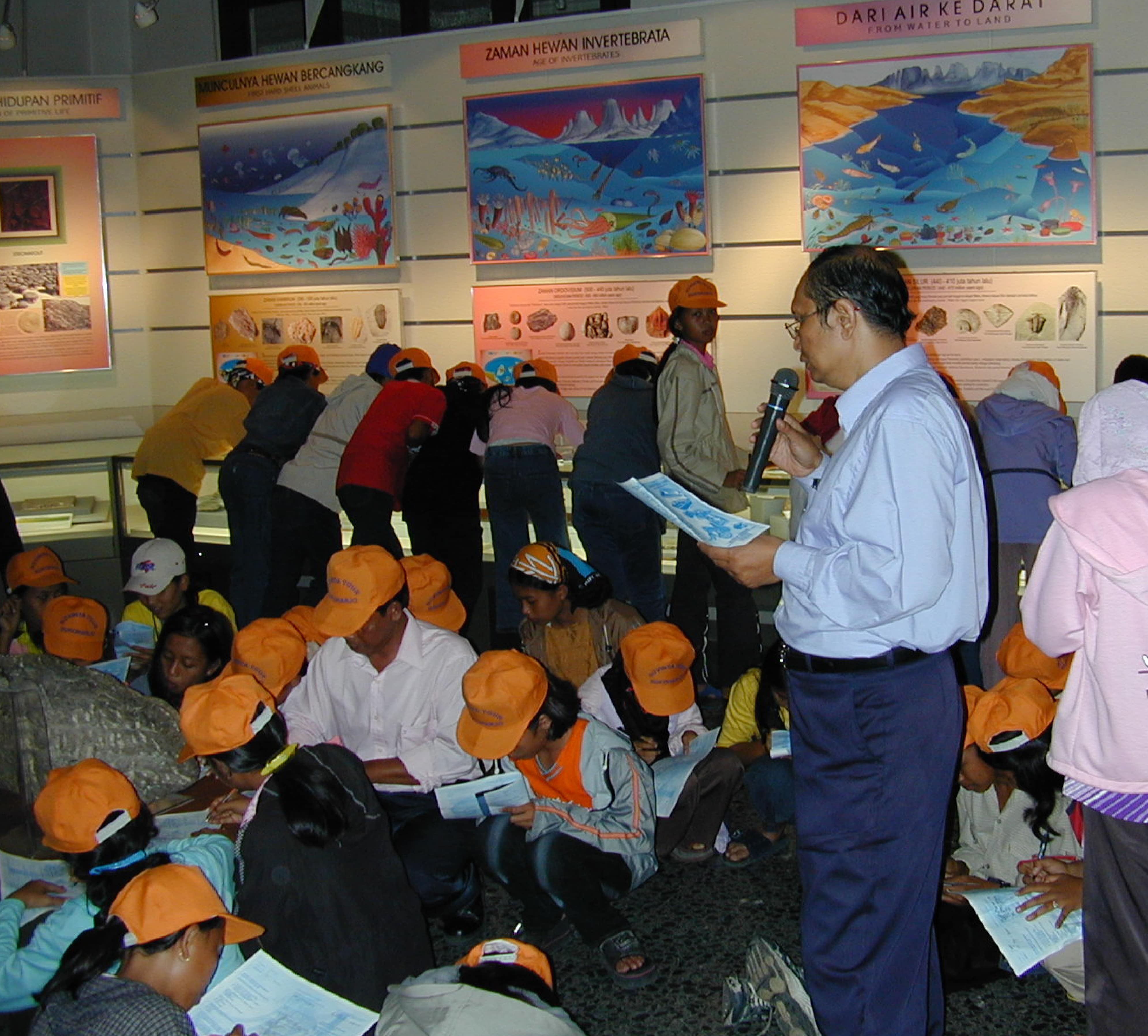 Revitalisasi Museum Geologi 1998-2000