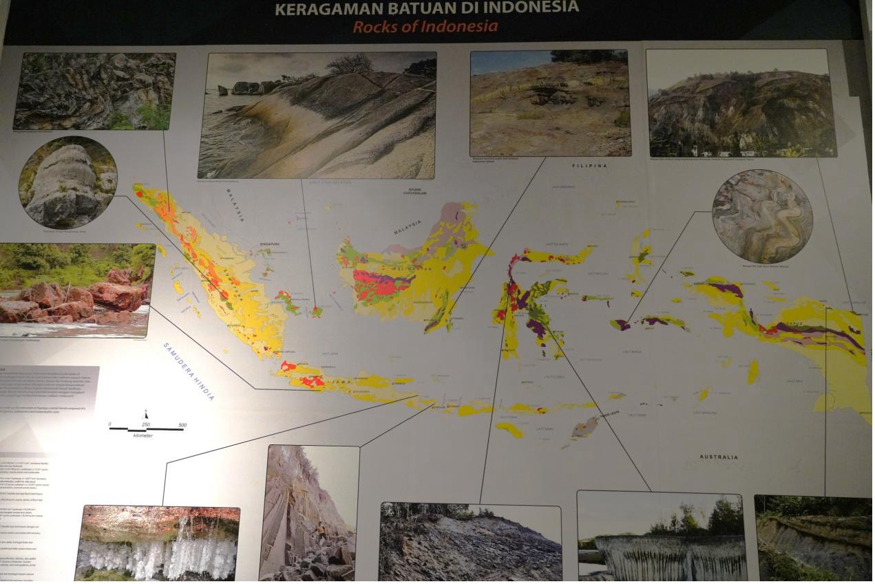 Petualangan Edukatif : Belajar Peta di Museum Geologi