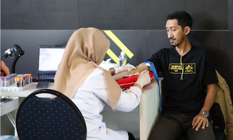 Pegawai Bugar untuk Performa Layanan yang Prima