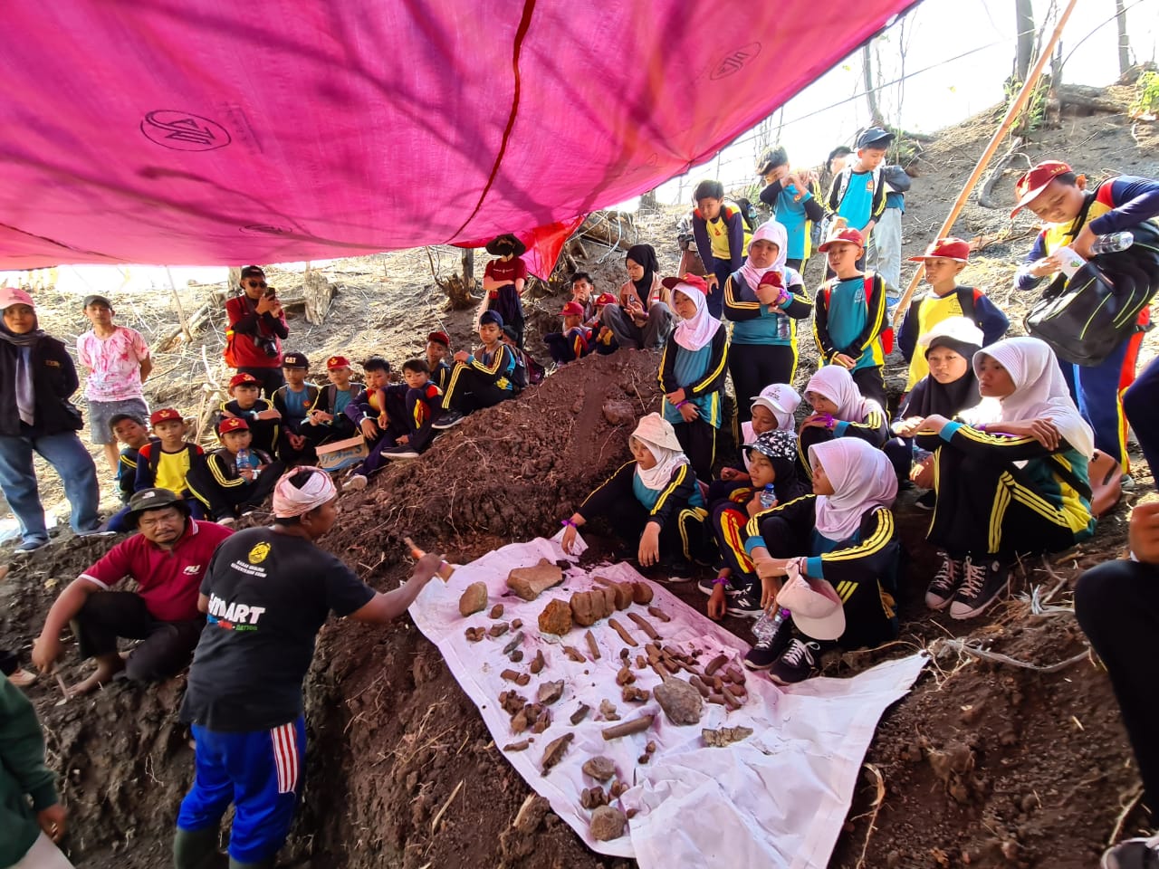 Merdeka Belajar Bersama Museum Geologi di Kabupaten Sumedang