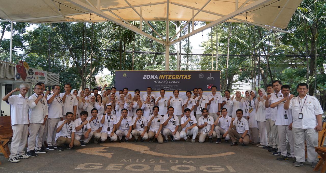 Pencanangan Zona Integritas Museum Geologi Menuju Wilayah Birokrasi Bersih dan Melayani