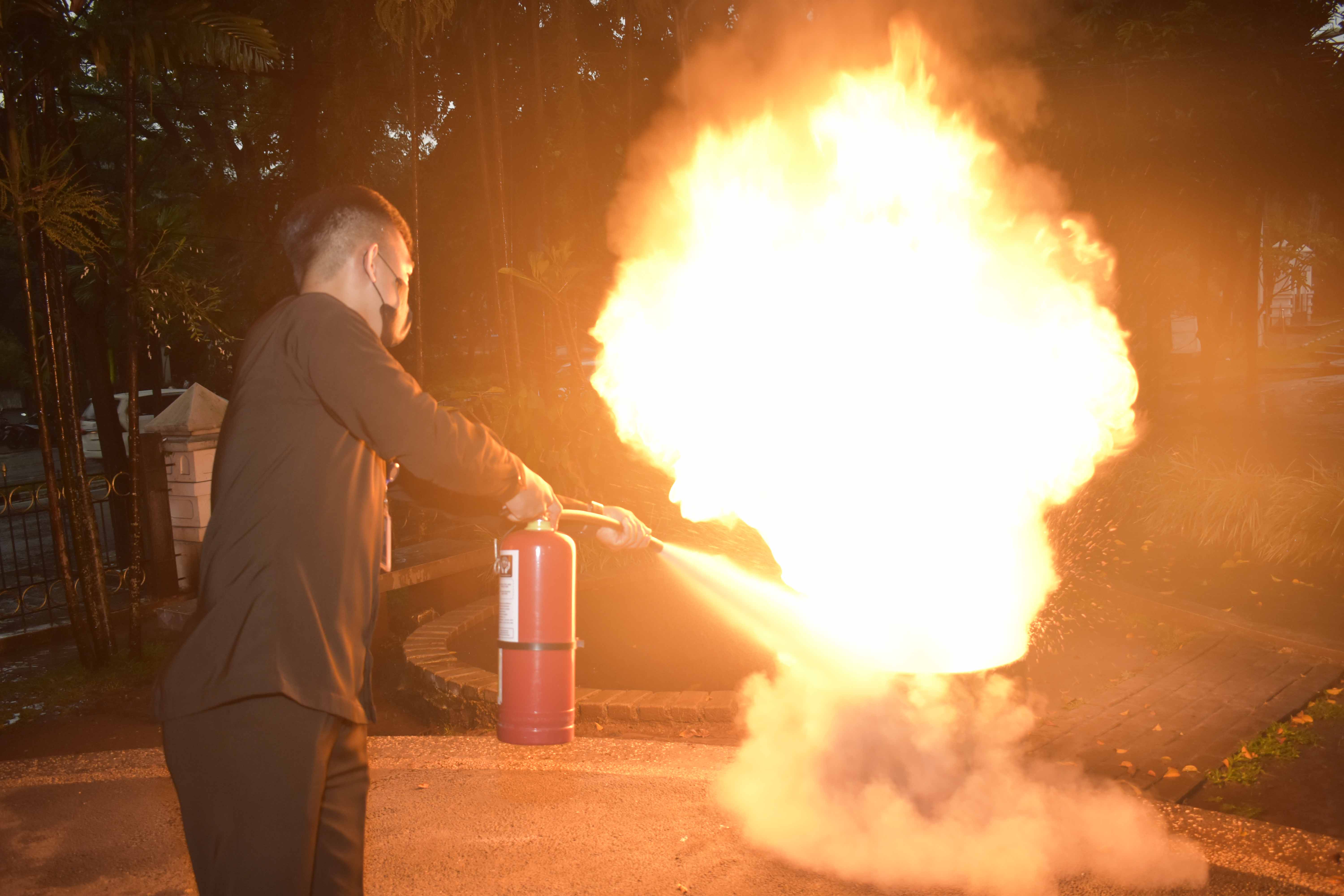Penguatan Kompetensi Bagi Pegawai Museum Geologi dalam Aspek Keamanan dan Keselamatan
