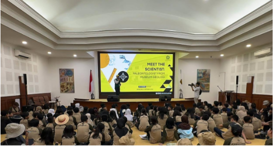Kenalan Lebih Dekat Dengan Profesi Ahli Paleontologi di Museum Geologi